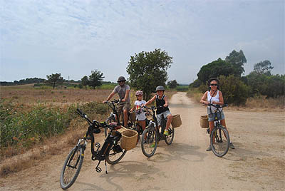 Rutes amb bicicletes elèctriques a l'Empordà